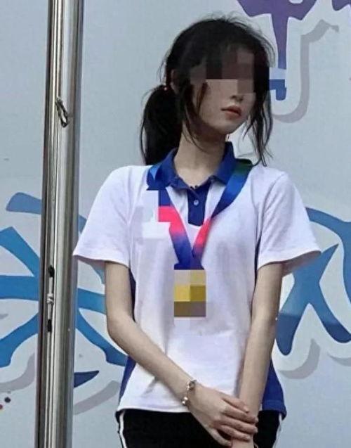 吃瓜闺蜜拍视频的是谁啊,吃瓜闺蜜拍视频背后的神秘人物